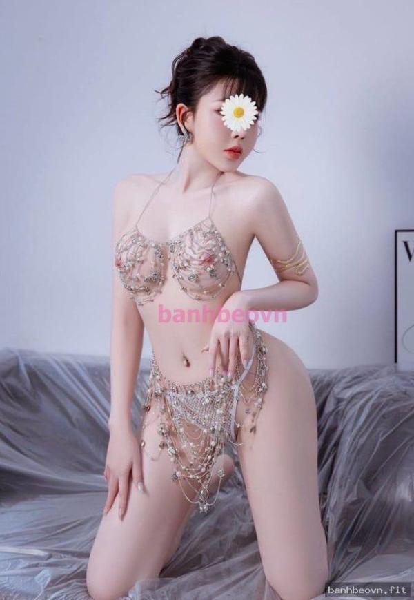 Nhã Uyên (24 tuổi) · 500k, 1m62 – Long Biên, Hà Nội – ảnh 8